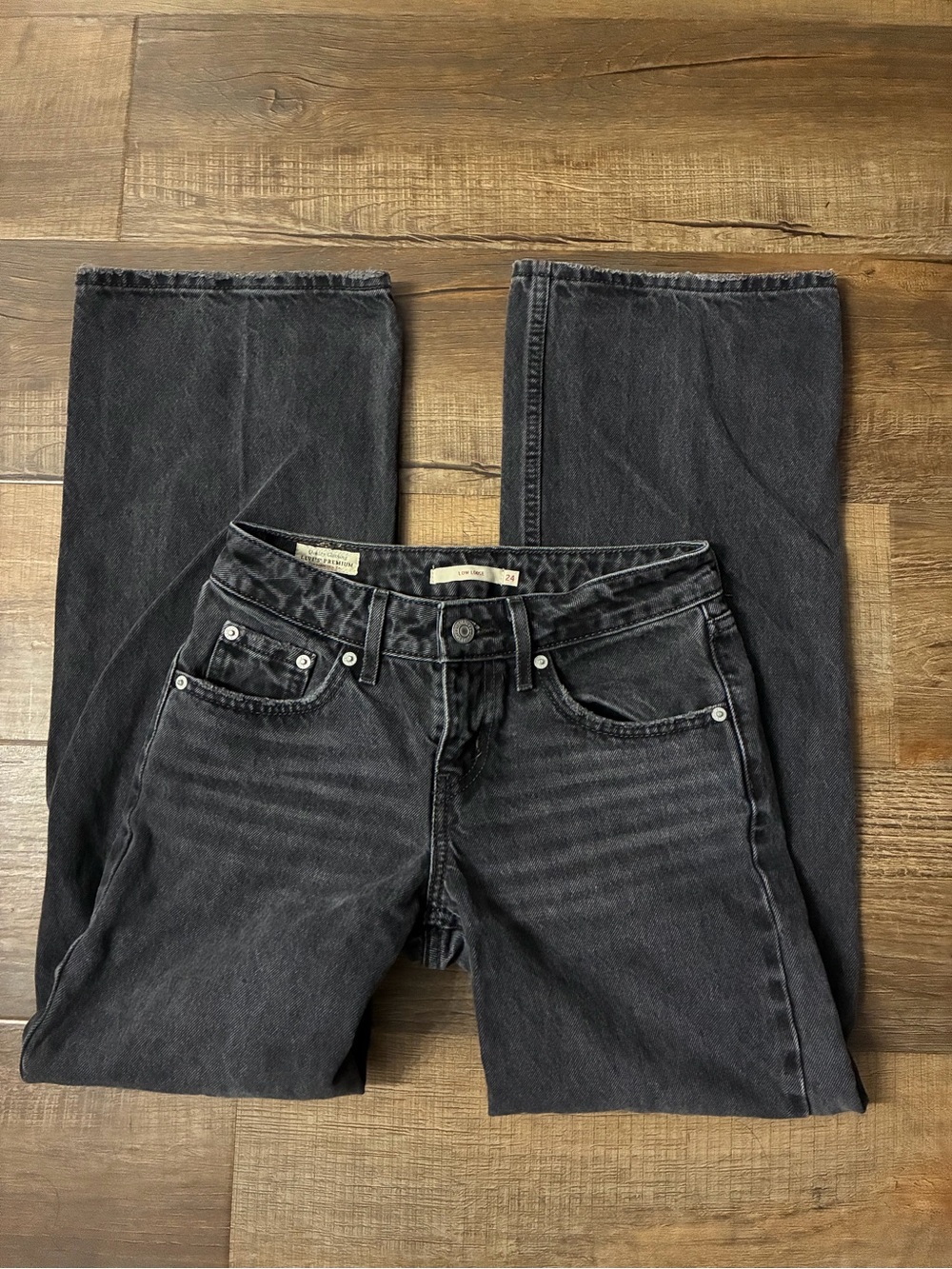 Levi’s  Low Rise Loose Wide Leg Jeans